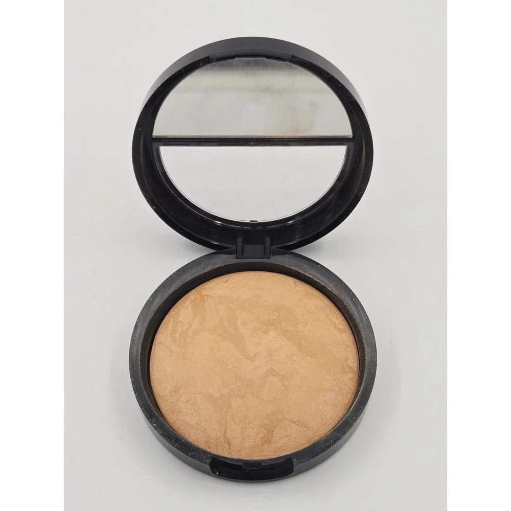 Laura Geller Baked Balance-N-Brighten Foundation Golden Medium 9g 0.32oz New
